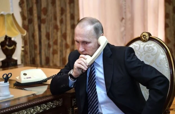 Putin və Makron Dağlıq Qarabağla bağlı vəziyyəti müzakirə etdi