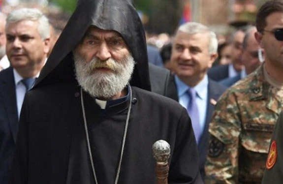 Erməni keşişi infarkt vurdu: Qarabağ bəyanatından sonra