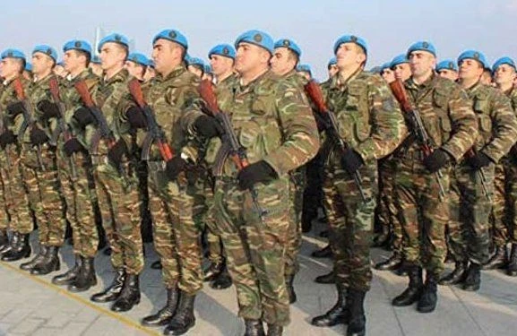Azərbaycan Ordusuna könüllü yazılan zabitlərlə bağlı QƏRAR