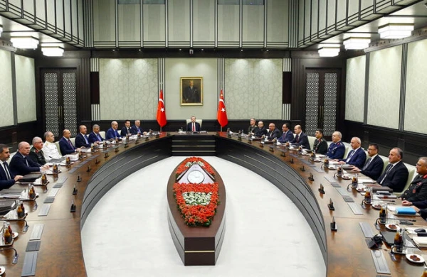Türkiyə hökuməti Azərbaycana görə TOPLANDI