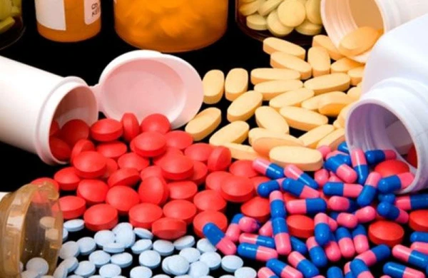 Koronavirusa yoluxan zaman antibiotik qəbul etməyin - XƏBƏDARLIQ