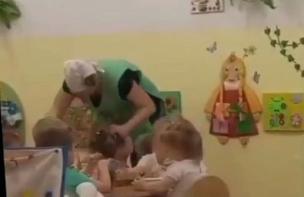 Rusiyada uşaq bağçasında qəddarlıq hər kəsi ayağa qaldırdı - VİDEO