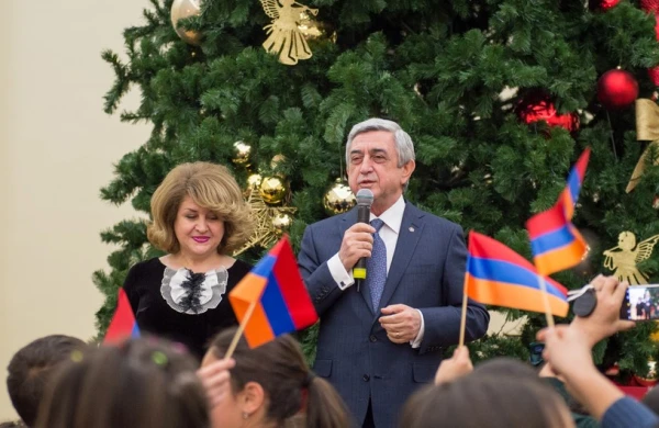 Sarkisyanın arvadı öldü