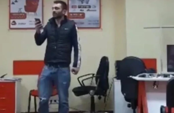 Tiflisdə HƏYƏCAN: Əlində bomba olan şəxs 9 nəfəri GİROV GÖTÜRDÜ