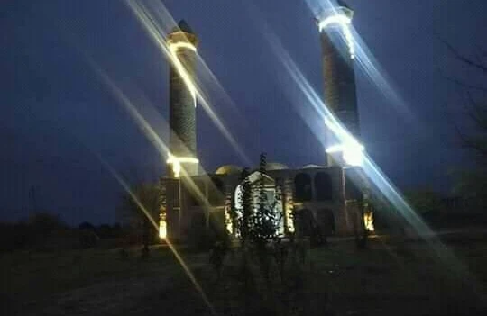 Cümə məscidinin işıqları 27 ildən yandı - Foto