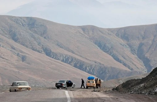 Появление безоружных азербайджанцев на дороге в Ханкенди напугало армян
