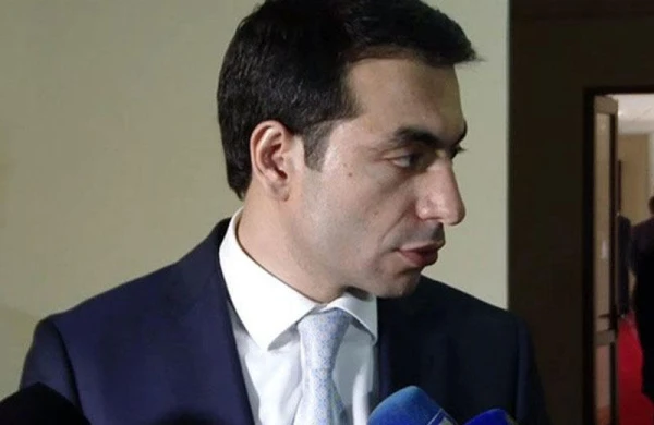 Makar Qambaryan da istefa verdi