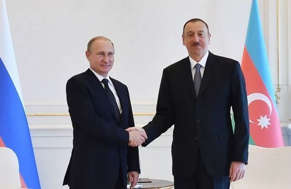 Vladimir Putin İlham Əliyevlə Dağlıq Qarabağdakı sülhməramlıların fəaliyyətini müzakirə edib