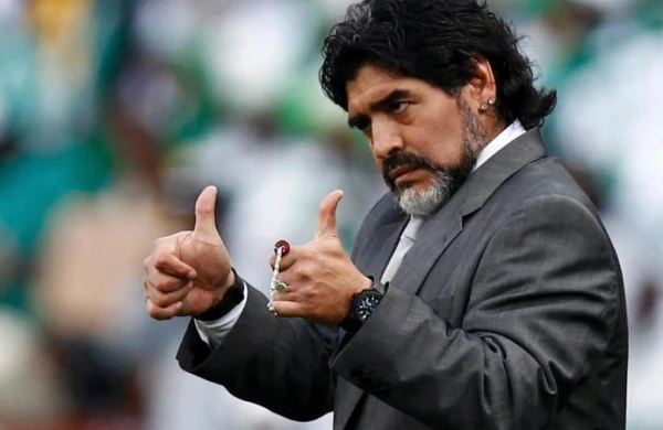 Maradona 60 yaşında HƏYATLA VİDALAŞDI