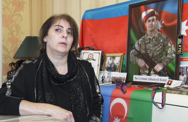 Şəhid xüsusi təyinatlının anası: "Tabutu görəndə oğlumu təbrik etdim" - video