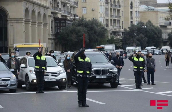 Azərbaycanda Vətən müharibəsi şəhidlərinin xatirəsi bir dəqiqəlik sükutla yad edilib