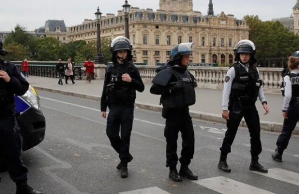 Parisdə polislə aksiyaçılar arasında qarşıdurma oldu