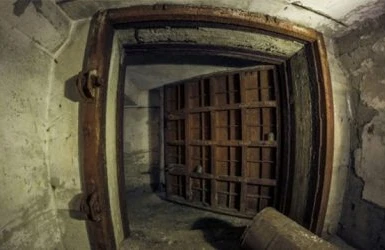 Əsgərlərimiz ermənilərin yerin altında gizləndiyi yeri tapdı - ŞOK GÖRÜNTÜLƏR