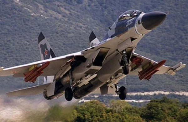 SON DƏQİQƏ: ABŞ qırıcıları Rusiyaya yaxınlaşdı