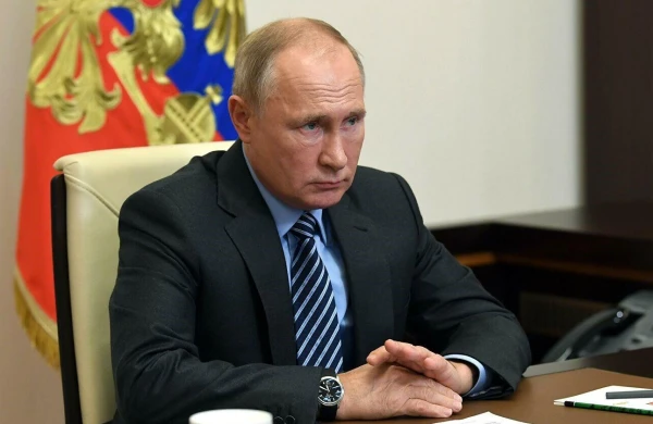 Putin əsəbləşdi: "Mənə burda nağıl danışırsız"