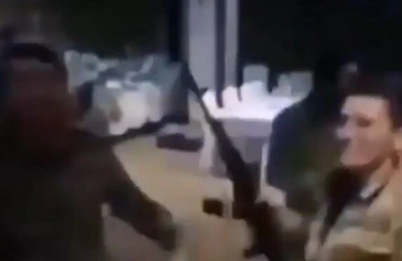 Əsgərlərimiz erməni restoranına daxil oldular və... - VİDEO