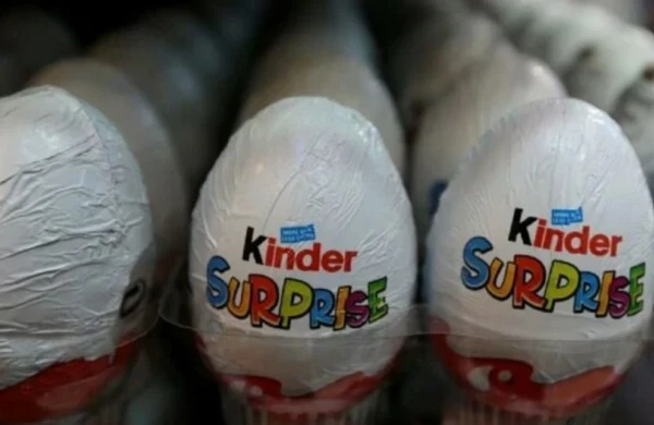 TƏCİLİ XƏBƏR! Kinder yumurtalarında təhlükə var,satışdan çıxarılır
