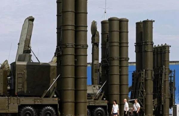 Slovakiya Ukraynanı "S-300"lə təmin edib - VİDEO