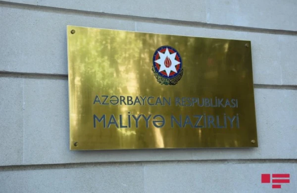 Maliyyə Nazirliyində kadr dəyişikliyi olub - ƏMR