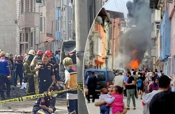 Türkiyədə təyyarə evlərin arasına düşdü - Ölənlər var - VİDEO - FOTO