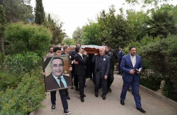 Azərbaycanda yüksək vəzifəli şəxsin bu fotonu çəkdirdikdən 15 saniyə sonra öldü - HƏMİN FOTO