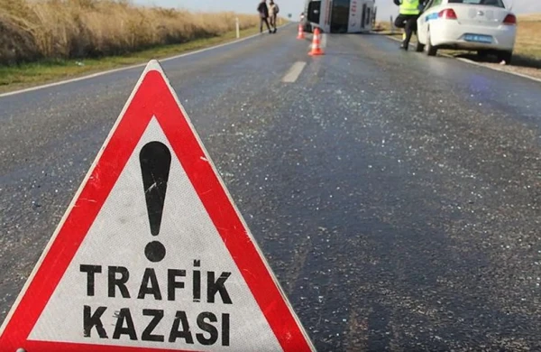 Tələbələri daşıyan avtobus aşdı: Xeyli sayda yaralı var