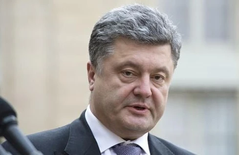Poroşenko üçüncü cəhddə Ukraynadan çıxa bilib