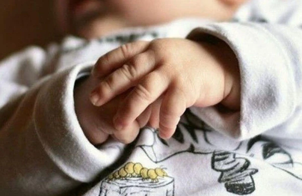 Bakıda DƏHŞƏTLİ HADİSƏ: Ana tualetdə uşaq doğub zibilliyə atdı