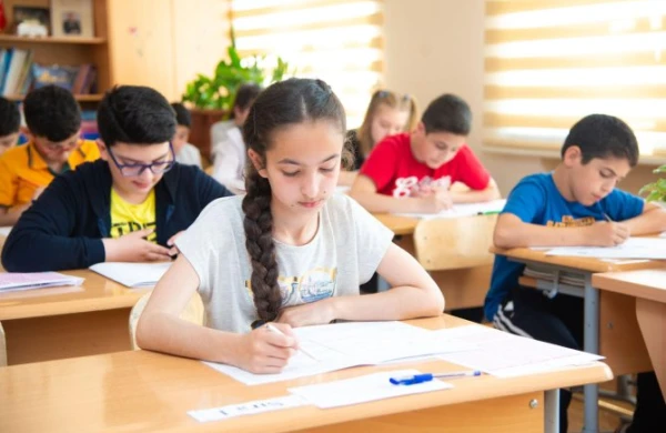 Şagirdlərin elektron yerdəyişməsi dayandırılıb - Diqqət!