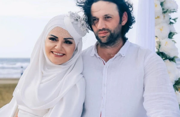 "Həyat yoldaşım yatan kimi telefonuna girirdim"
