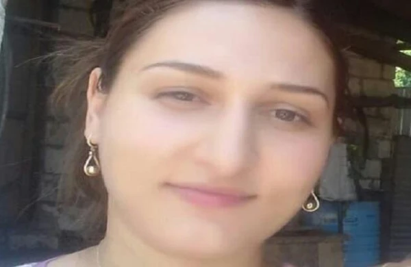 İstirahətdən qayıdandan sonra xanımını 22 bıçaq zərbəsi ilə öldürüb