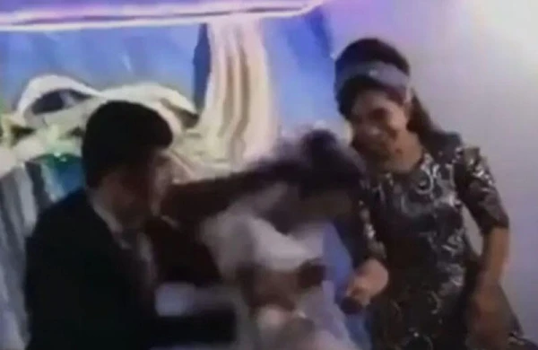Toyda gəlinə qapaz vuran bəyə cinayət işi açıldı - Məşhur VİDEOdan xəbər var