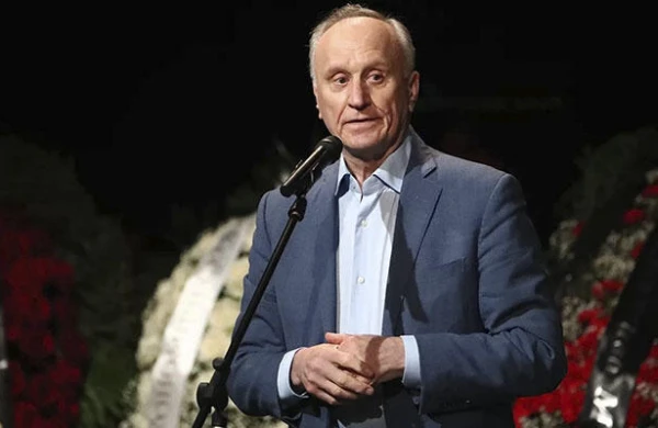 Gennadi Burbulis Bakıda vəfat etdi