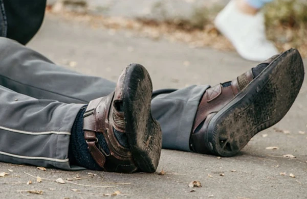 DİQQƏT! Şəhərdən meyit tapılıb: Polis əhaliyə müraciət etdi (18+FOTO)