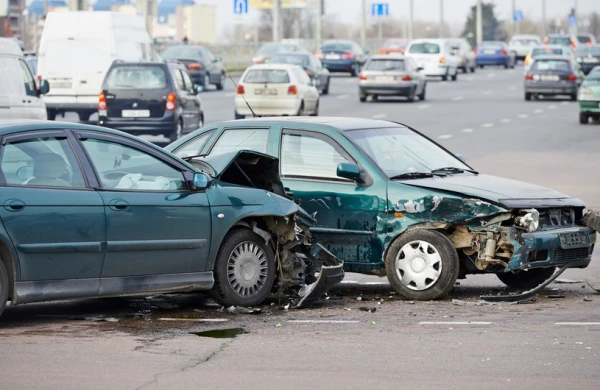 Тяжелое ДТП в Баку, погибли 3 человека, еще один ранен