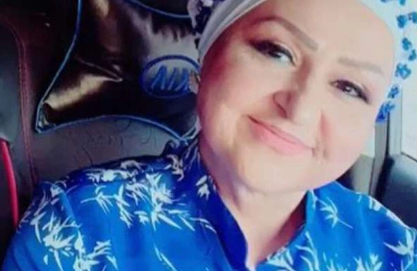 İzləyicisi Toppuş bacıya “keçəl” dedi - Canlı yayımda ağladı - VİDEO