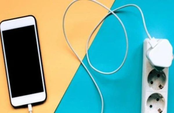 Telefonlarımızı necə şarj etməliyik? Bunlarda diqqətli olun