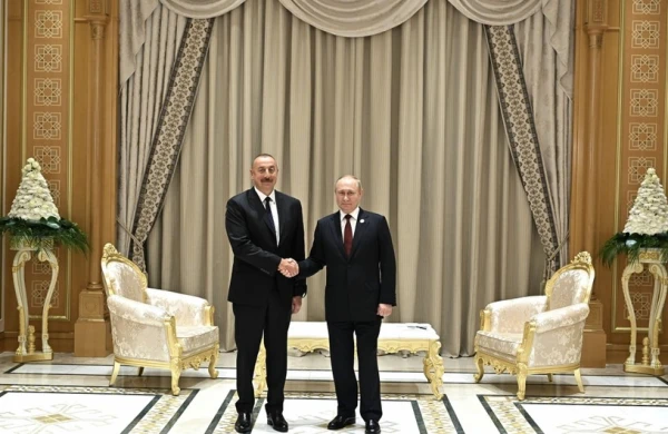 Əliyevlə Putin görüşdü