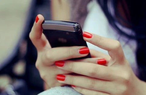 Куда нельзя класть смартфон летом