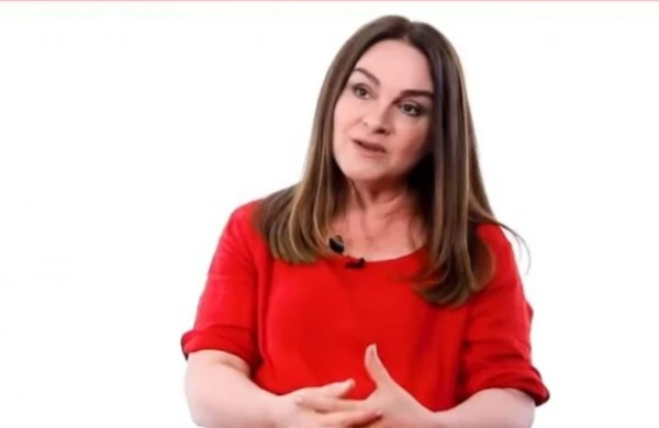 "Toyuma 1 həftə qalmış nişanlım küçədə məni döydü" - Məlahət Abbasova