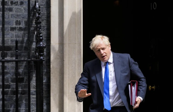"Boris Conson bu gün istefa verəcək"