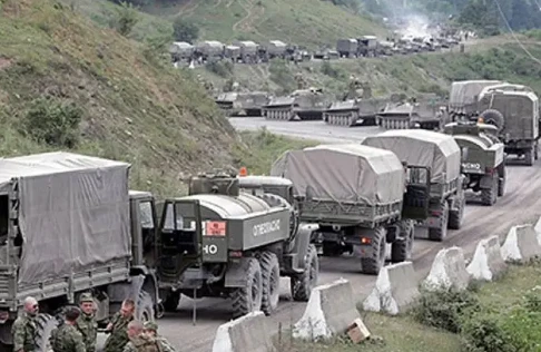 Moskva bu məqsədinə də çatdı - Rusiya Azərbaycanla sərhədə ORDU YIĞIR
