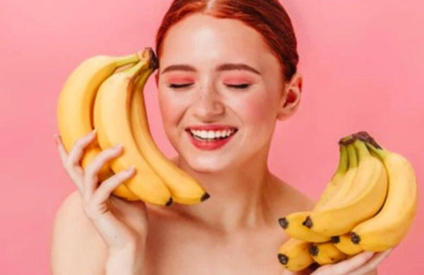 Saçlarınız tökülürsə, banan maskası edin