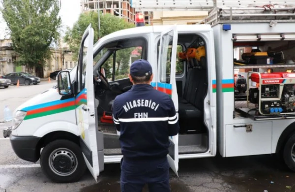 Qadını xəstəxanaya aparmaq üçün xilasedicilər cəlb olundu