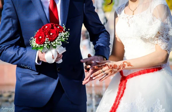 Gəlin toyda pis vəziyyətdə qaldı - İş yoldaşları pərt etdi