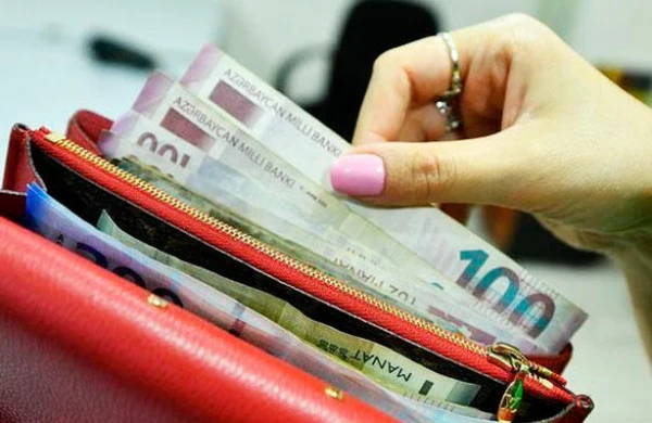 Əli Əsədovdan maaşlarla bağlı qərar