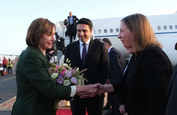 Pelosinin səfərinin sirri açıldı: İrəvana bu təklif edilir