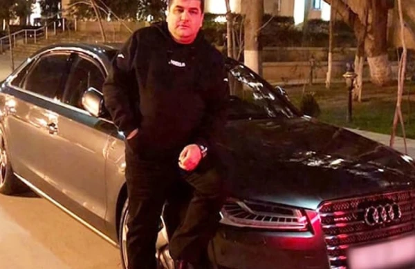 "Dedi ki, ifritlər onu yatırdıb, telefonundan qadınlara pornovideo göndərib" - MƏHKƏMƏDƏ ŞOK