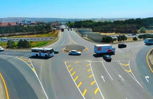 "Azəravtoyol" 10 metrlik yolu necə 7 kilometr edə bilib?- VİDEO