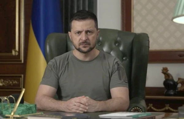 Zelenski Putinlə danışıqların mümkünsüzlüyünə dair sərəncam imzaladı